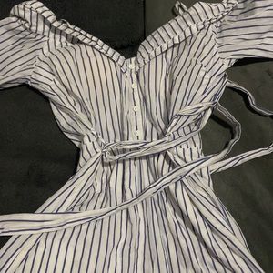 Woman’s stylish top size M